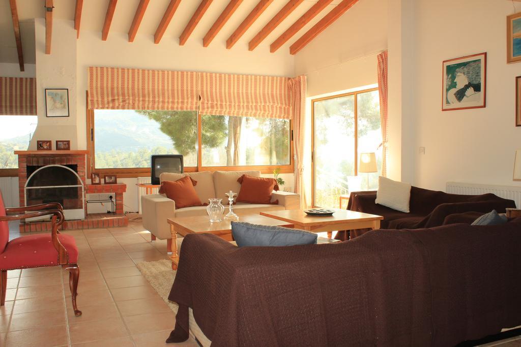 Villa In Moniatis 部屋 写真